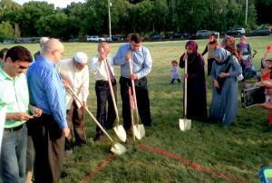 Islamic Society of Milwaukee West digs new mosque.